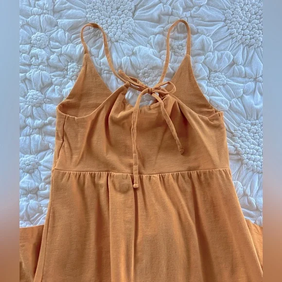 Old Navy Tiered Maxi Dress - Picture 6 of 9